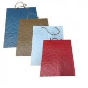 ТОРБИЧКИ ПОД. 10бр. РЕЛЕФНИ ФИГУРИ ЗЛАТНИ 42*31*12см КАРТОН