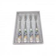 К-КТ 4бр. ВИЛИЧКИ ЗА ТОРТА С ДРЪЖКИ НА ЦВЕТЯ С ПЕПЕРУДИ В ПОД. КУТ. 14,8см 